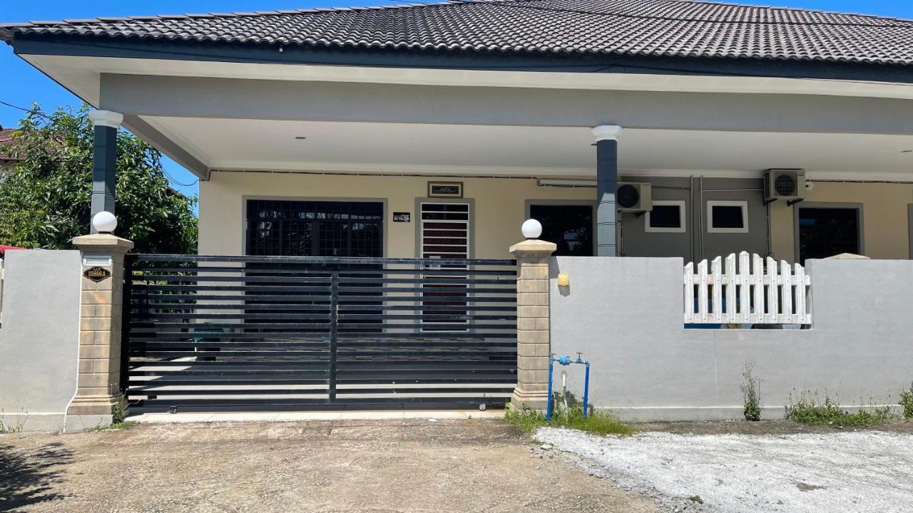 Nikmat Homestay Riyadh Kampong Tuan Mandak المظهر الخارجي الصورة